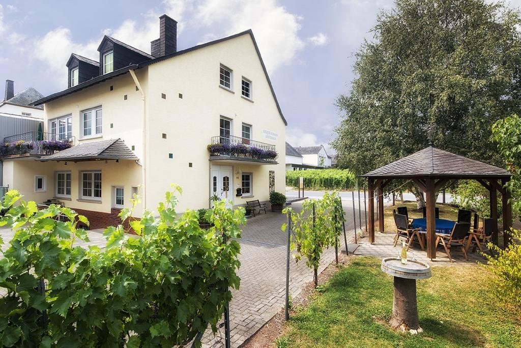 Appartement Weingut Scholtes-Hammes à Trittenheim Extérieur photo